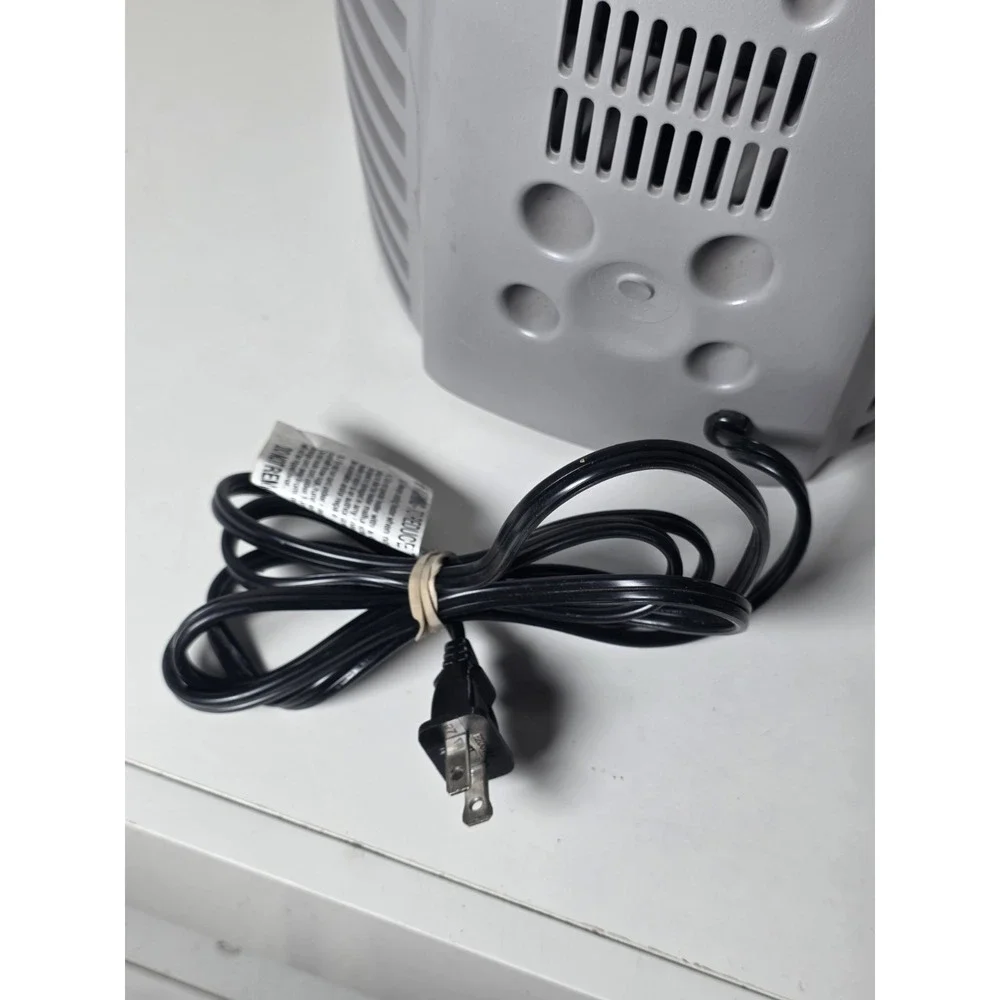 Vornado VH2 Room/Space Heater 750/1500 Watts-Linen White Color